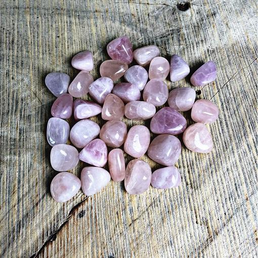 Tumbled Stones A Grade 100gms- (Rose Quartz)